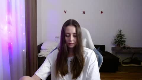 Snapshot of valents_cherry chatting on January 3, 4:37 pm Valentina online show from January 3, 4:37 pm