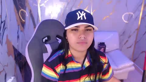 Snapshot of valeri_harpers4 chatting on September 17, 12:40 pm valeri_harpers4 online show from September 17, 12:40 pm