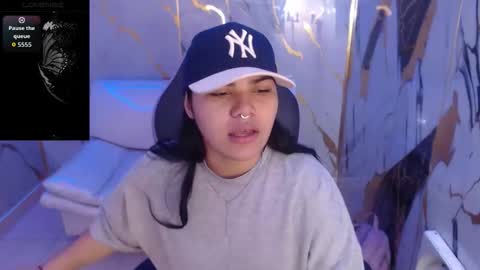 Snapshot of valeri_harpers4 chatting on December 18, 5:08 pm valeri_harpers4 online show from December 18, 5:08 pm