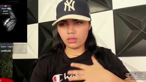 valeri_harpers4 online show from February 4, 2:17 am