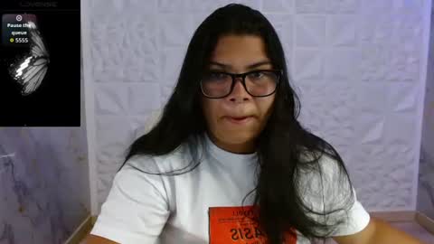 Snapshot of valeri_harpers4 chatting on July 22, 6:54 pm valeri_harpers4 online show from July 22, 6:54 pm