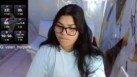 Snapshot of valeri_harpers4 chatting on August 8, 8:44 pm valeri_harpers4 online show from August 8, 8:44 pm