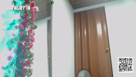 Snapshot of valeria032 chatting on May 1, 11:31 pm valeria online show from May 1, 11:31 pm