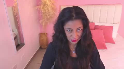 Snapshot of valeria__torres chatting on July 10, 11:02 am Valeria online show from July 10, 11:02 am