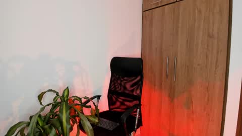 Snapshot of valeria_lewiis chatting on December 25, 6:31 am Valeria lewiis joness online show from December 25, 6:31 am