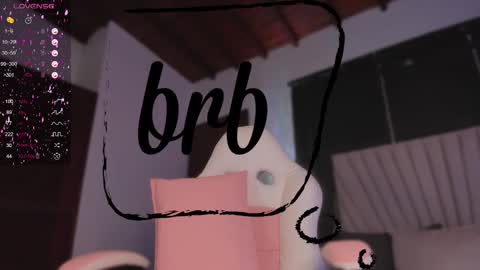 Snapshot of valeria_uribe22 chatting on February 21, 4:26 pm    online show from February 21, 4:26 pm