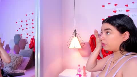 Snapshot of valeriablythe chatting on February 16, 11:39 am ValeriaBlythe online show from February 16, 11:39 am