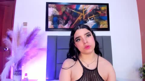 Snapshot of valeriablythe chatting on February 18, 11:39 am ValeriaBlythe online show from February 18, 11:39 am