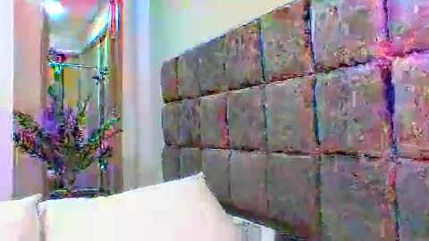 Snapshot of valeriafrannco chatting on February 1, 2:37 am valeriafrannco online show from February 1, 2:37 am