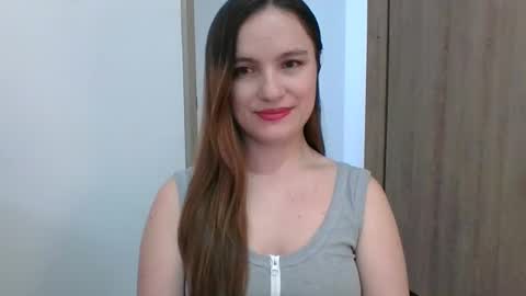 Snapshot of valeriafrannco chatting on March 8, 8:25 pm valeriafrannco online show from March 8, 8:25 pm