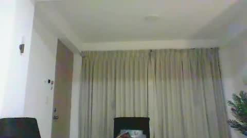 Snapshot of valeriafrannco chatting on November 4, 4:44 am valeriafrannco online show from November 4, 4:44 am