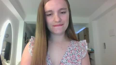 Snapshot of valeriafrannco chatting on November 18, 10:03 pm valeriafrannco online show from November 18, 10:03 pm