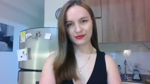 Snapshot of valeriafrannco chatting on December 16, 12:04 am valeriafrannco online show from December 16, 12:04 am