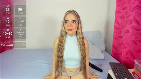 Snapshot of valerialoren chatting on September 9, 3:06 am valerialoren online show from September 9, 3:06 am