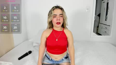 Snapshot of valerialoren chatting on November 2, 3:20 am valerialoren online show from November 2, 3:20 am