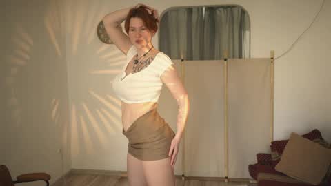 Valeria online show from April 8, 1:00 pm