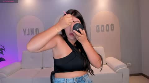 Snapshot of valeriaroldanx chatting on April 19, 10:25 am Valeria online show from April 19, 10:25 am