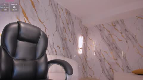 Snapshot of valeriaroldanx chatting on April 25, 1:52 pm Valeria online show from April 25, 1:52 pm