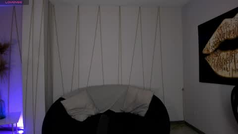 Snapshot of valeriaroldanx chatting on May 29, 10:57 am Valeria online show from May 29, 10:57 am
