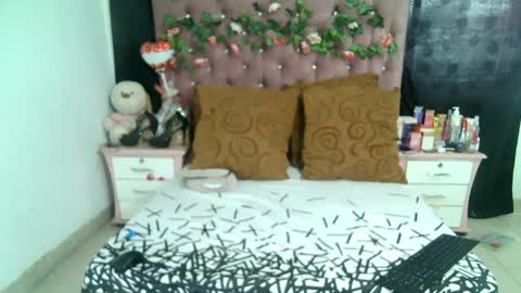 La valerie26 online show from September 19, 12:50 pm