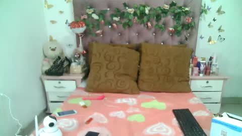 La valerie26 online show from November 18, 1:44 am