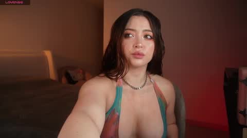 Snapshot of valerie07 chatting on June 1, 1:40 am valerie07 online show from June 1, 1:40 am