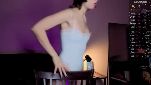 Snapshot of valerie_mooon chatting on October 31, 10:55 pm Kristi moony online show from October 31, 10:55 pm