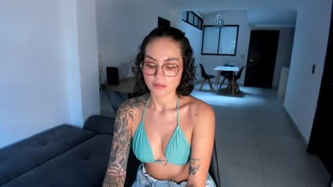  call me Val  online show from July 1, 4:18 pm