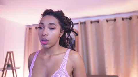 Valerie Style3 online show from November 18, 3:45 am