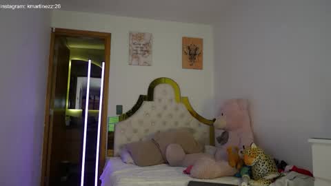 Snapshot of valeriecollinss_ chatting on March 7, 6:21 am valeriecollinss_ online show from March 7, 6:21 am
