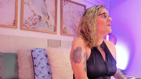 Snapshot of valeriefoxx chatting on January 20, 12:18 pm Valeria online show from January 20, 12:18 pm