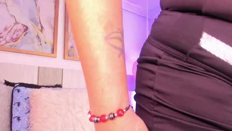 Snapshot of valeriefoxx chatting on February 3, 7:00 pm Valeria online show from February 3, 7:00 pm
