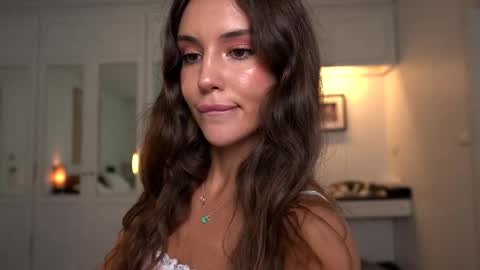 Snapshot of valerieh chatting on May 24, 1:32 am Valerie online show from May 24, 1:32 am
