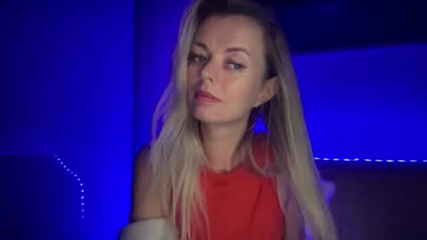 Snapshot of valerieluvsugar chatting on September 15, 10:54 pm Valerie online show from September 15, 10:54 pm