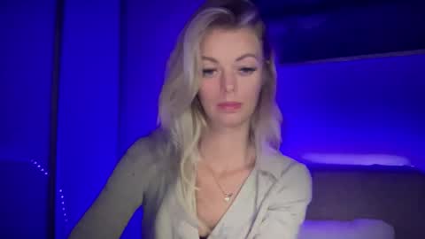 Snapshot of valerieluvsugar chatting on September 22, 8:22 pm Valerie online show from September 22, 8:22 pm