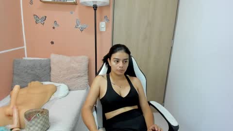 Juli C online show from January 13, 8:58 pm