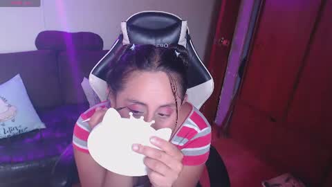 Snapshot of valerimayerss chatting on June 22, 4:59 pm ValeriaMayerss online show from June 22, 4:59 pm