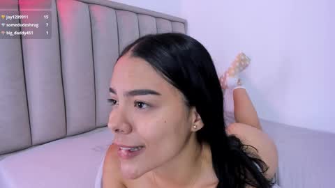 Cris  online show from March 23, 1:26 pm