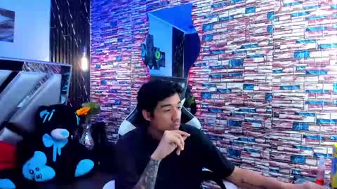 valery_and_dani online show from December 8, 3:56 pm