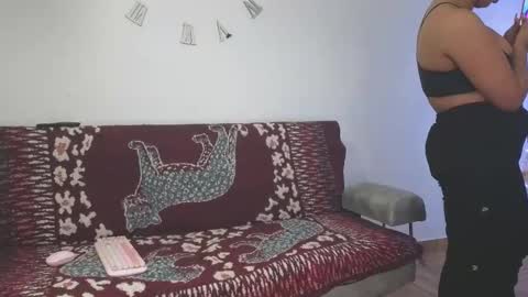 valery_lovex_ online show from November 30, 11:09 pm