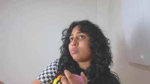 valery_lovex_ online show from December 15, 11:42 pm