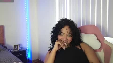 valery_lovex_ online show from February 7, 10:24 pm