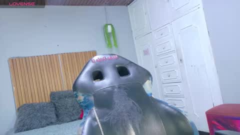 valery_luxx online show from January 13, 12:32 pm