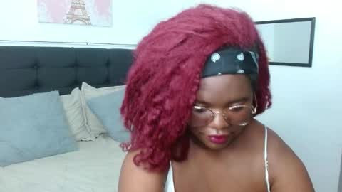 valery_martinez_13 online show from May 8, 2:00 pm