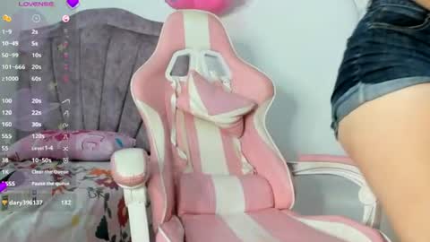 Snapshot of valery_smitd chatting on July 7, 7:23 am Valery online show from July 7, 7:23 am