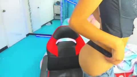 valery online show from April 15, 2:29 am