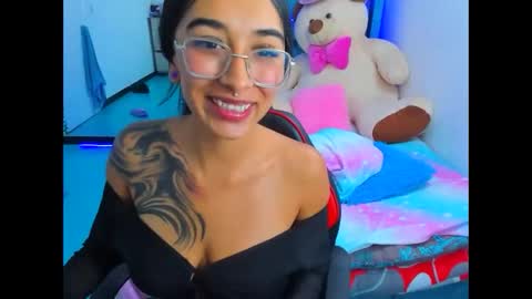 valery online show from April 17, 2:47 am