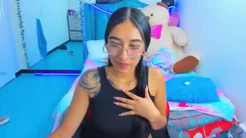 valery online show from April 18, 2:04 am