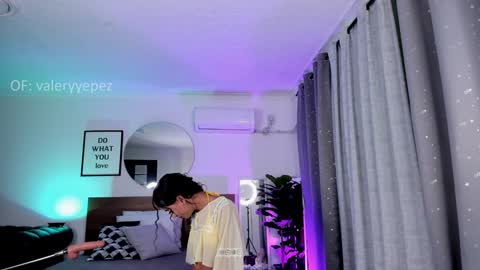Snapshot of valery_yepes_ chatting on January 27, 11:43 am Valery online show from January 27, 11:43 am