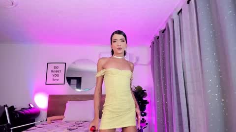 Snapshot of valery_yepes_ chatting on February 14, 11:31 am Valery online show from February 14, 11:31 am